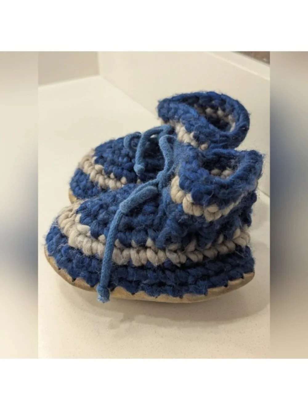 Padraig cottage Slippers in Blue & gray Wool hand-crocheted Sz B7, Age +-2